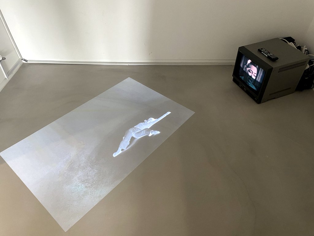 <Murmur and Resonance>, 2021, 2채널 비디오, 사운드 포함, 11분 7초, 2021, © 이미지 작가 제공