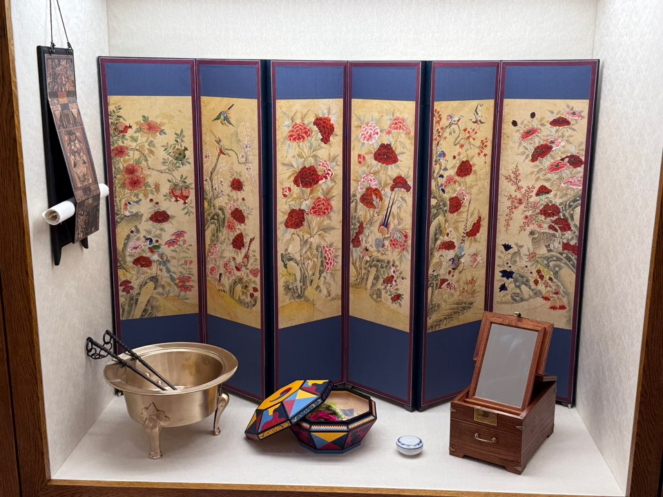 전시 사진 첨부